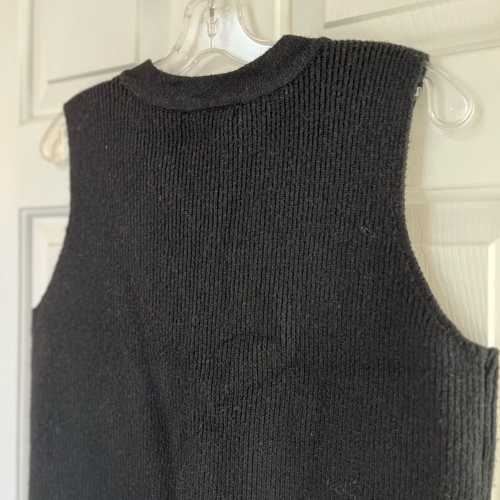 SOLD NWT Oak + Fort Black Relaxed Button Front Vest Cardigan M - Picture 11 of 16